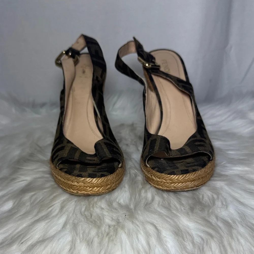 Fendi‎ Zucca Canvas Espadrille Wedge Peep-Toe Sandals Sz 38/US 8